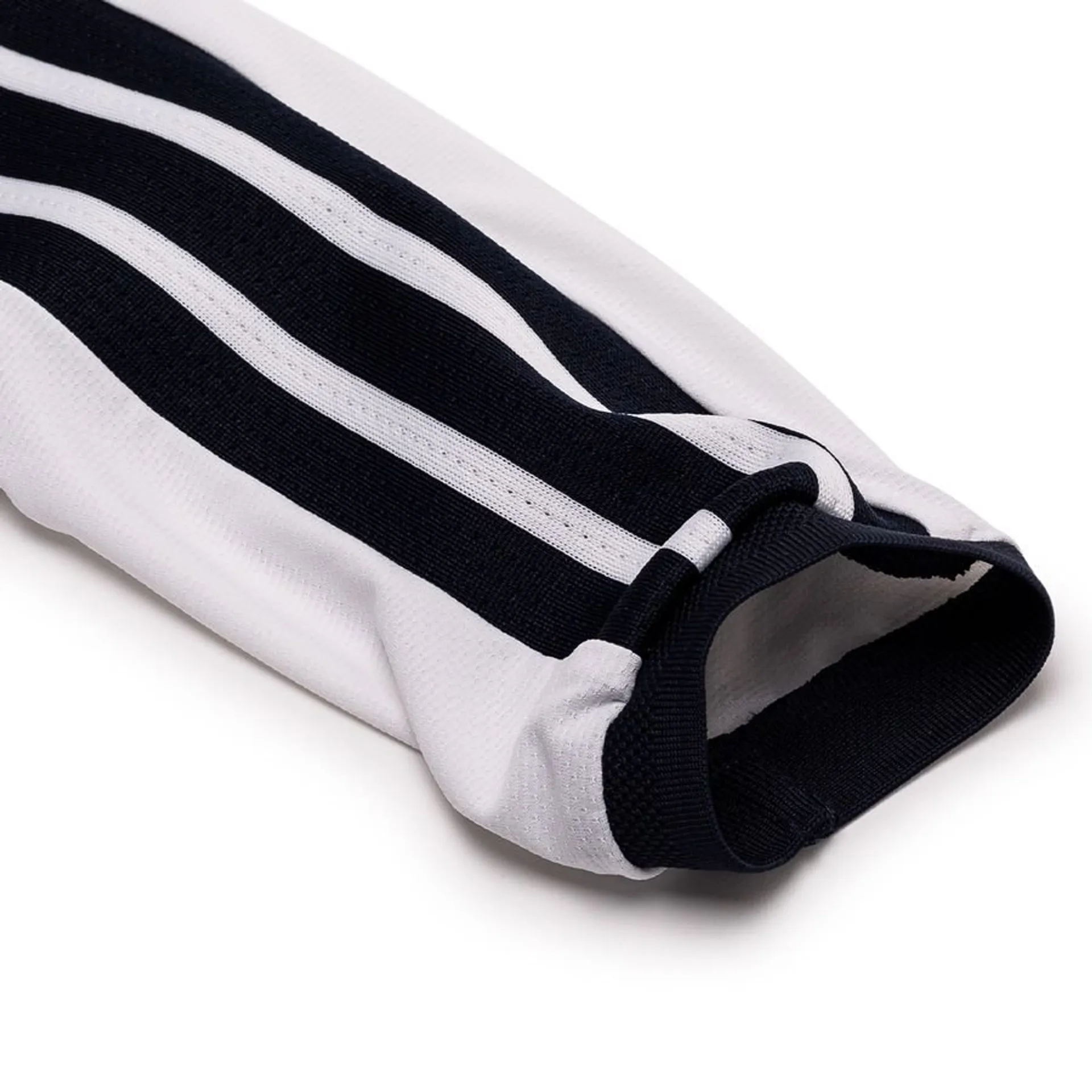 Close-up of the sleeve on an Argentina Home Full Sleeves FIFA WC Jersey with a stylish design